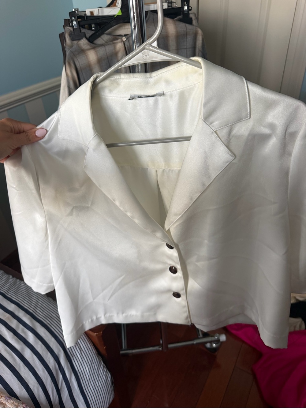 The Reset Cream Cropped Button-Down Blouse